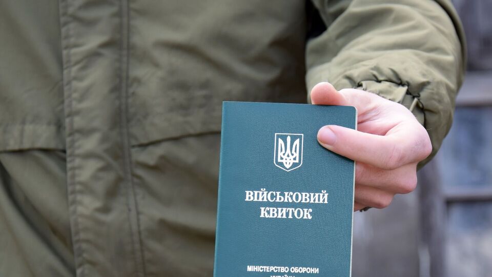 У нападі підозрюють двох чоловіків, які перебували в розшуку
