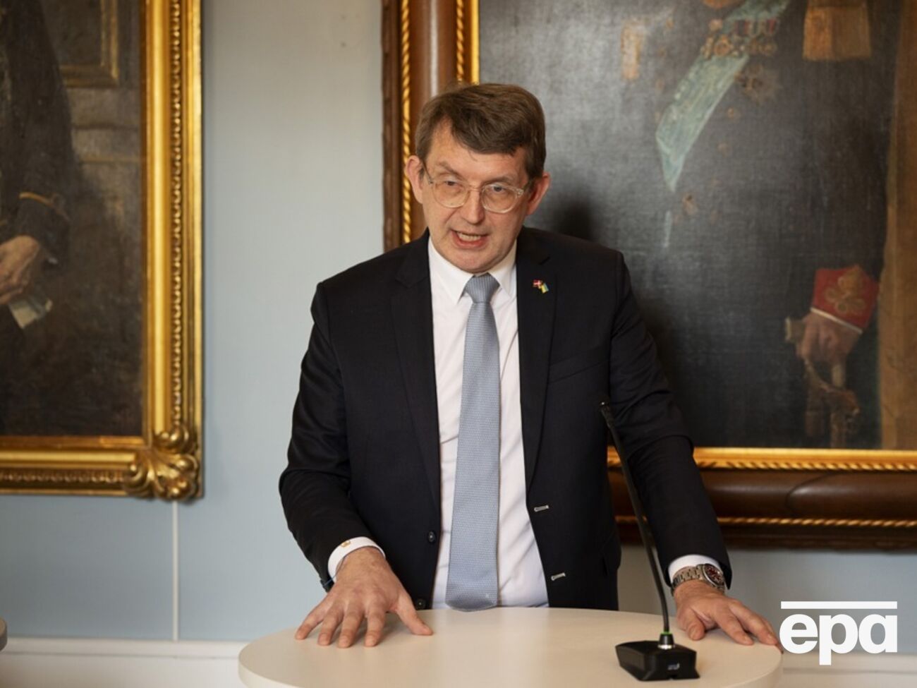 За словами Пульсена, конкретних планів щодо скерування військ в Україну поки немає