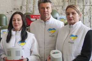 Валерий Дубиль вместе с БФ молодежной инициативы "Надія" и партнерами осуществили 215 гуманитарных миссий на фронт