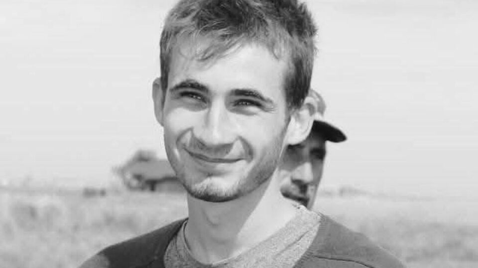 Шевченко является автором, в частности, скульптур кудрявого пеликана, сурка и скифской бабы