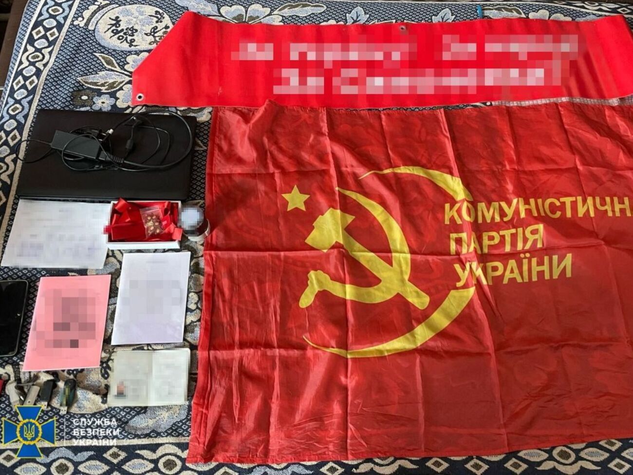 Как установило расследование, подрывную деятельность вражеской ячейки дистанционно координировал экс-депутат-коммунист Петр Симоненко