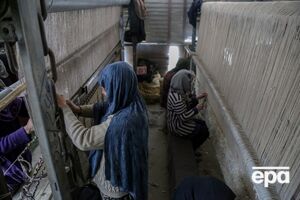 После прихода талибов к власти в Афганистане права женщин урезали