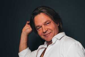 Богданович зазначив, що для акторів пластичні операції – як виробнича потреба