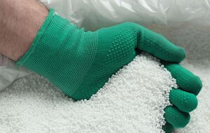 Одной из самых эффективных подкормок является карбамид