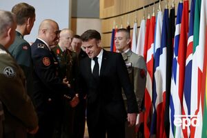 Учасники зустрічі погодилися, що ці гарантії безпеки "не можуть бути відокремлені від НАТО і його можливостей"