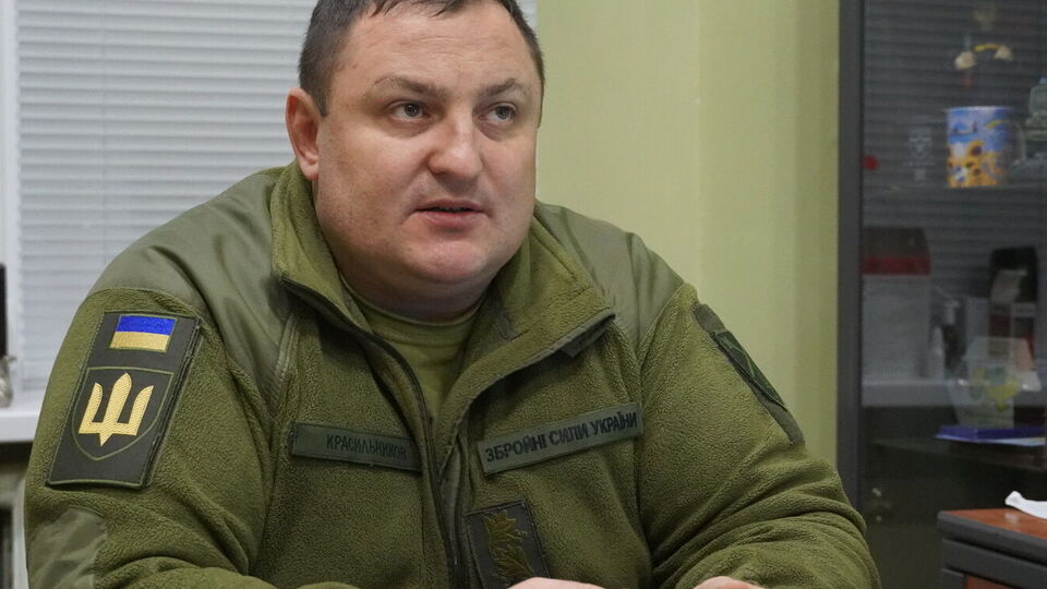 По словам Красильникова, причину увольнения ему не объяснили, сам приказ подписан 7 марта