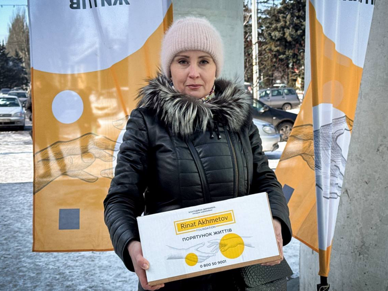 У Добропіллі триває видавання продуктових наборів для сімей вимушених переселенців із дітьми