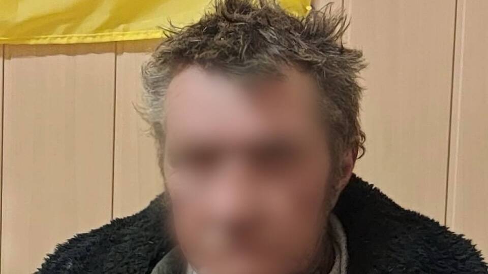 Мужчина схватил бутылку с бензином и вылил его на одежду женщины, после чего поджег, информирует прокуратура