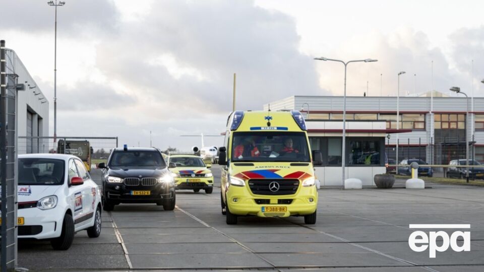 Дутерте в аеропорту Гааги обстежили медики