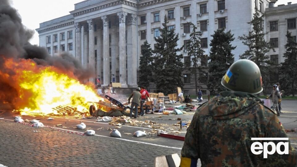 При столкновениях "Антимайдана" и украинских активистов погибли 48 человек