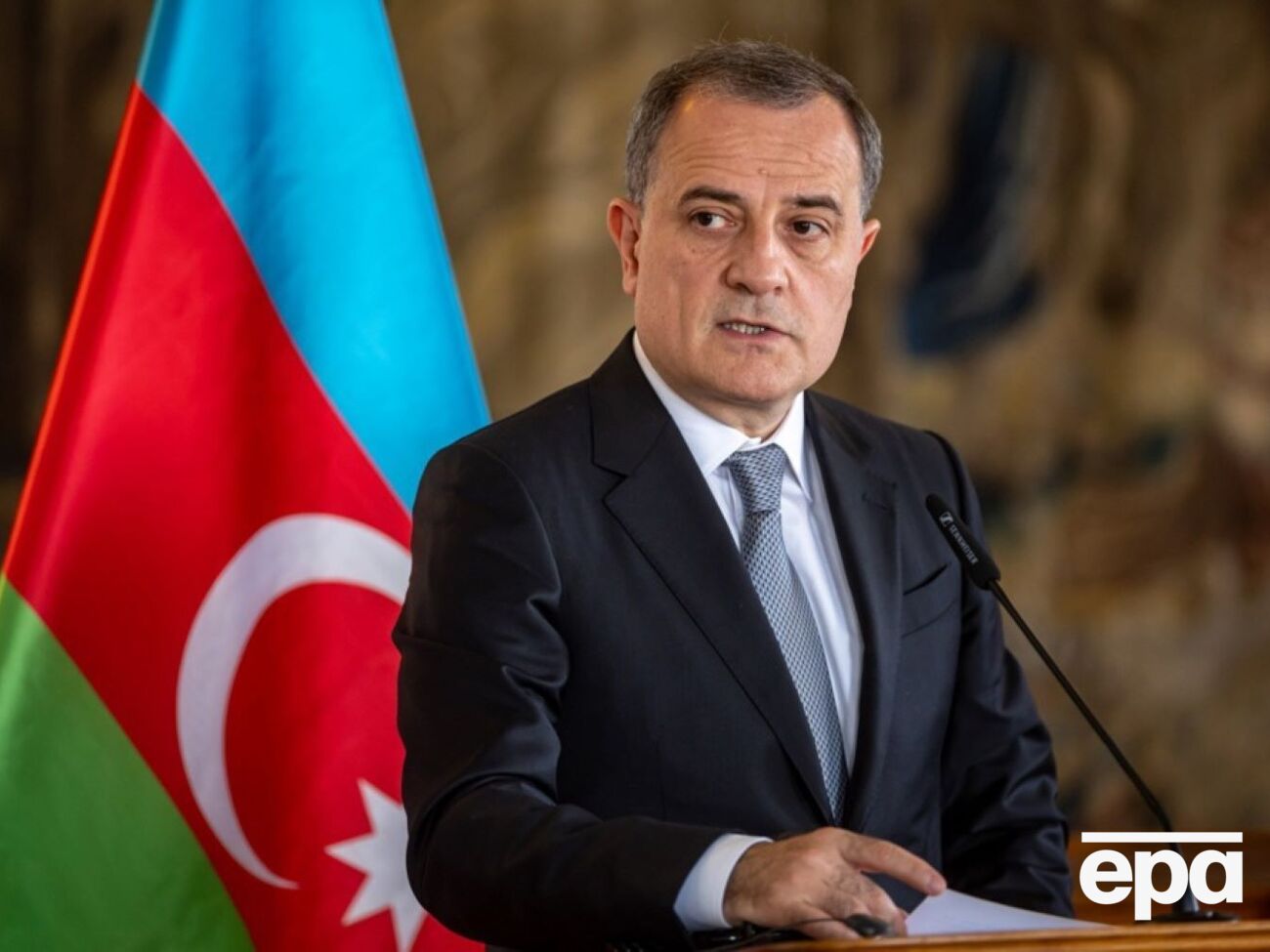 По словам Байрамова, Ереван согласовал последние два пункта соглашения, с которым ранее не соглашался