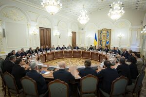 Зеленский 13 марта провел встречу с министрами торговли и сельского и лесного хозяйства Турции, а также представителями турецкого бизнеса