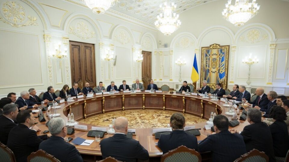 Зеленський 13 березня провів зустріч із міністрами торгівлі та сільського й лісового господарства Туреччини, а також представниками турецького бізнесу