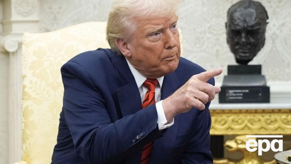 Трамп (на фото) подтвердил, что готов обсудить с Путиным предложение о прекращении огня в войне РФ против Украины