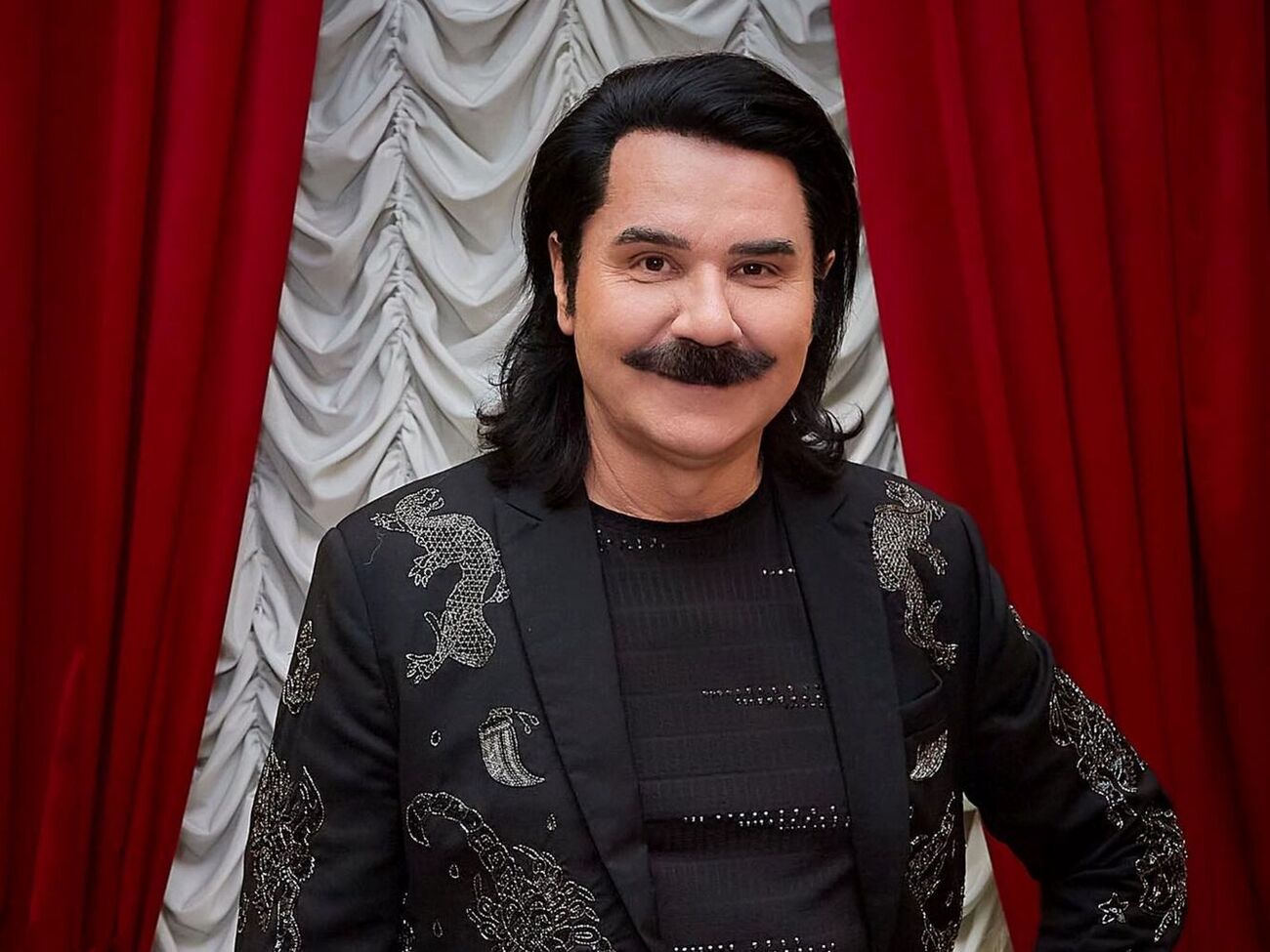 В феврале 2024 года Зибров говорил, что его пенсия составляет 7,5 тыс. грн