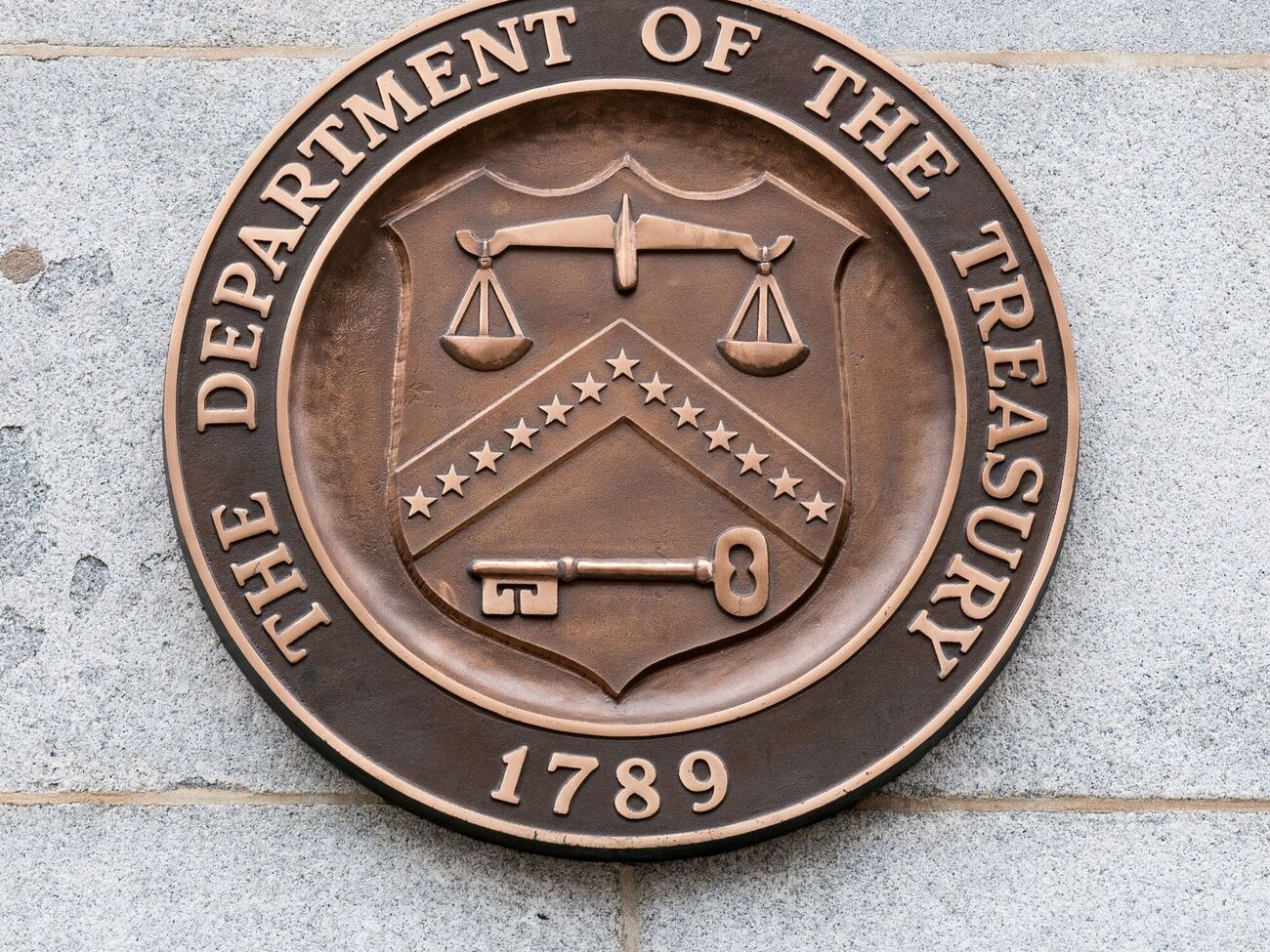 Адміністрація Трампа "зосереджена на сприянні переговорам щодо припинення війни", заявили у міністерстві фінансів США