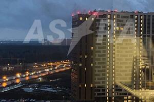 В ЖК "Южная Битца" в Подмосковье попали обломки дронов, пишет ASTRA