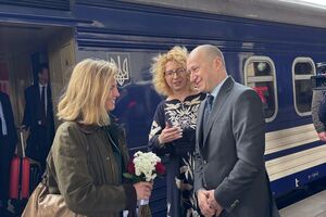 Раніше глава МЗС пообіцяла подальшу підтримку України