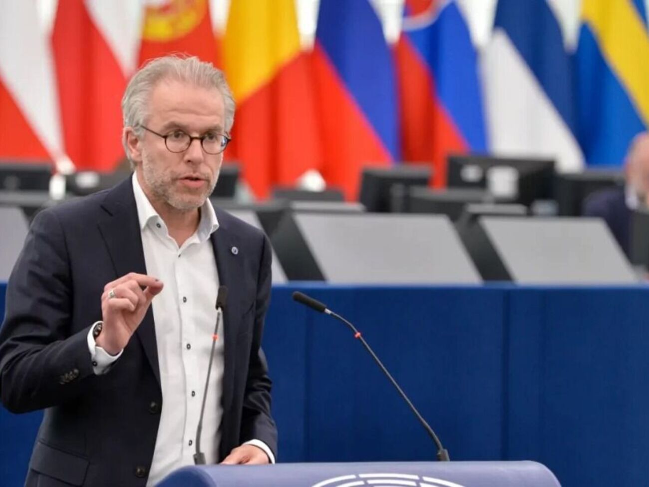 Санкції ЄС накладено на більшу кількість суден, але потрібно зробити більше, заявив Ройтен