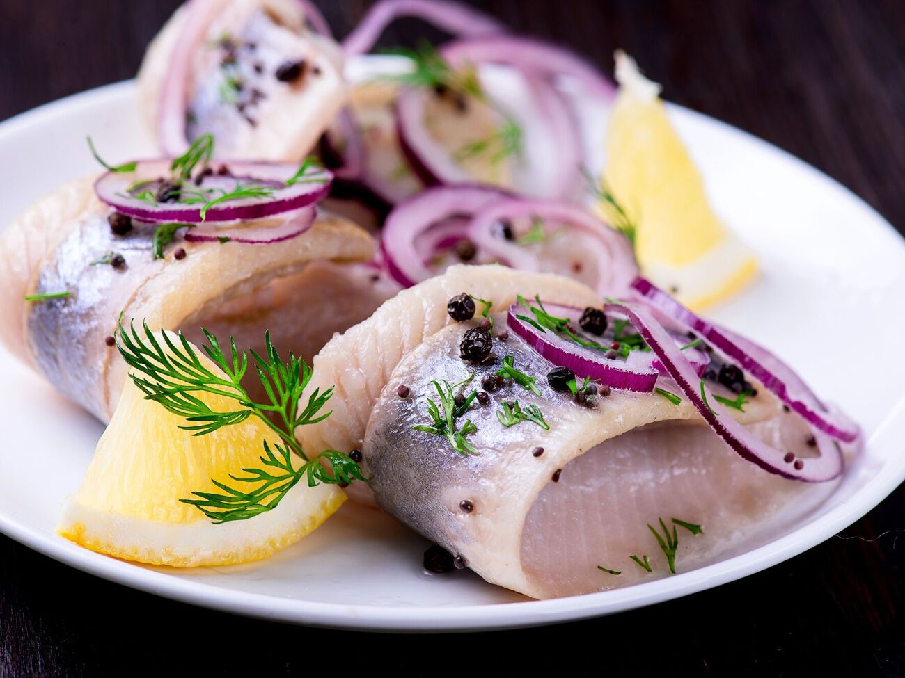 Сельдь маринуется за одну ночь