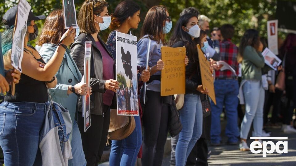 Протесты в Иране начались в 2022 году