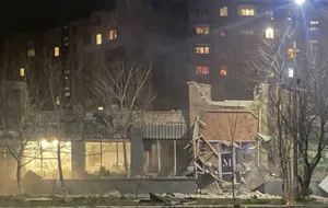 СМИ сообщили, что российская ракета попала в ресторан в Кривом Роге