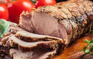 Буженину потрібно тушкувати три години