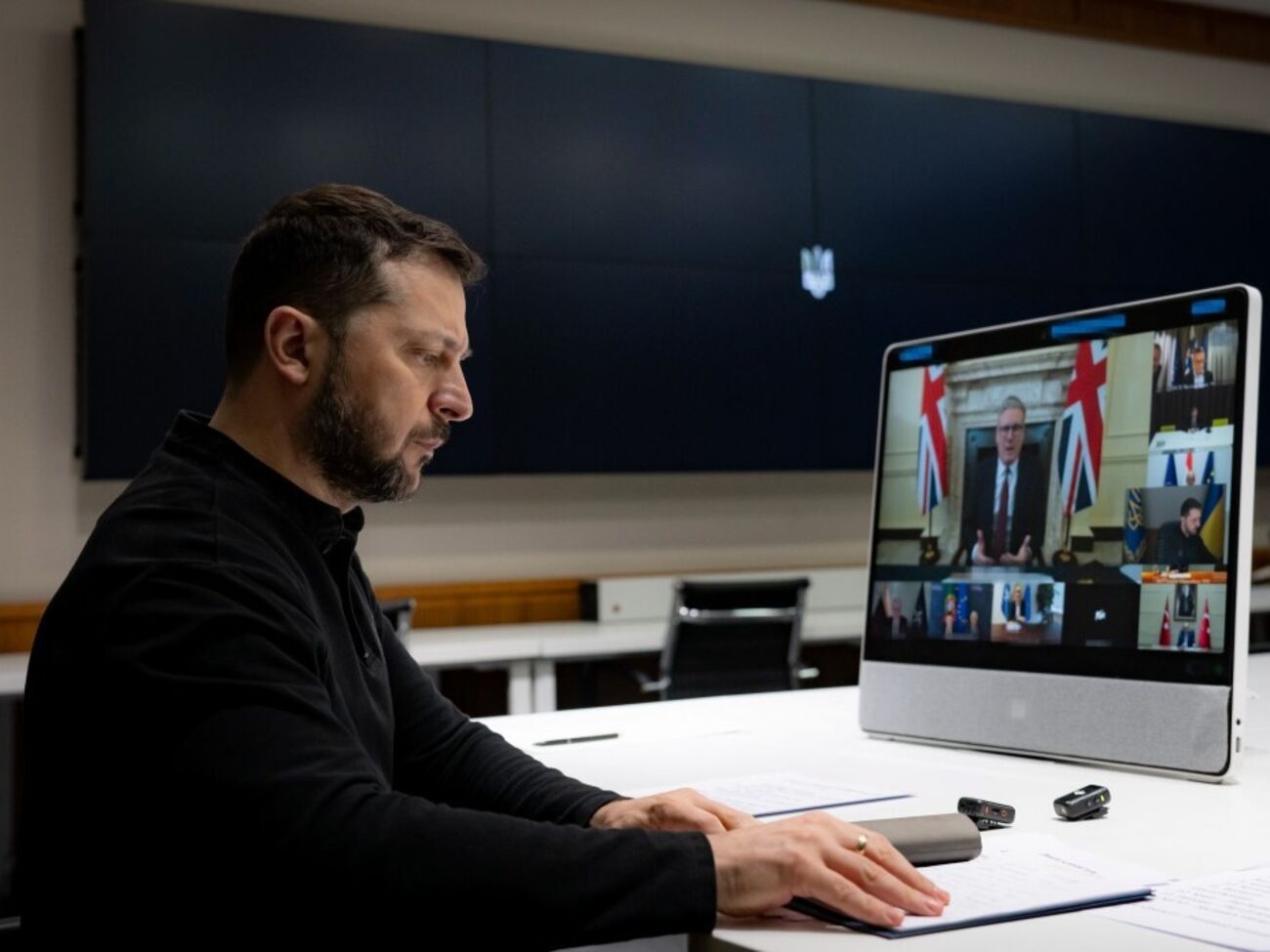 Путин лжет, что прекращение огня – это якобы "слишком сложно", отметил Зеленский (на фото)