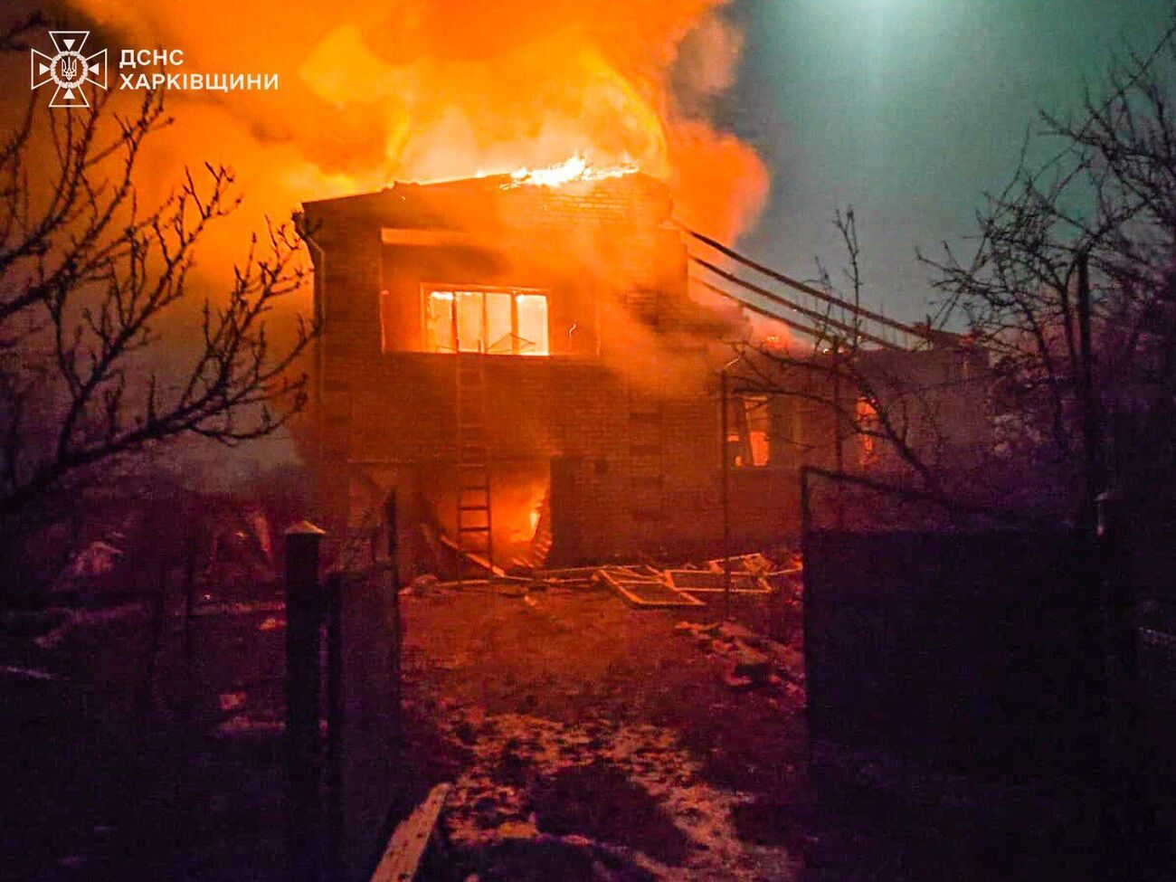 Двоє 17-річних хлопців і 76-річна жінка перебувають у лікарні