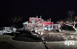 Торнадо просуваються південними штатами