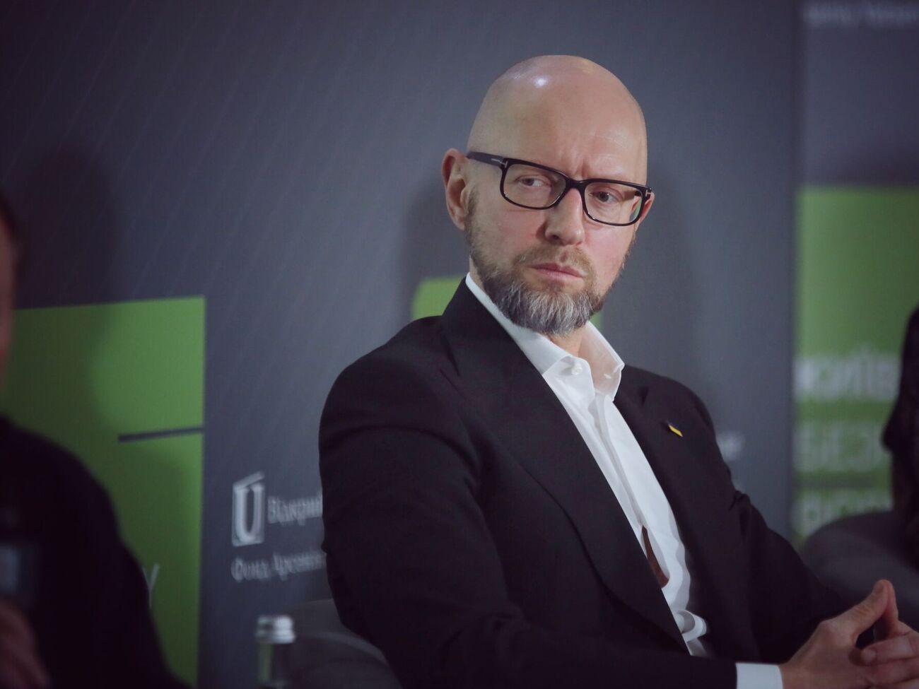 Тишины после "Голоса Америки" не будет. Ее заполнят диктаторские пропагандисты