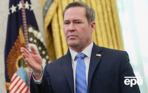 США ведуть переговори з Україною та РФ, щоб знайти спосіб посадити обидві сторони за стіл переговорів, зазначив Волц