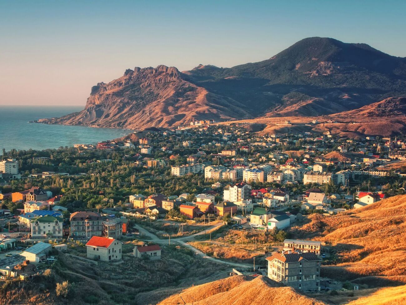 Россия оккупировала Крым после незаконного референдума 16 марта 2014 года