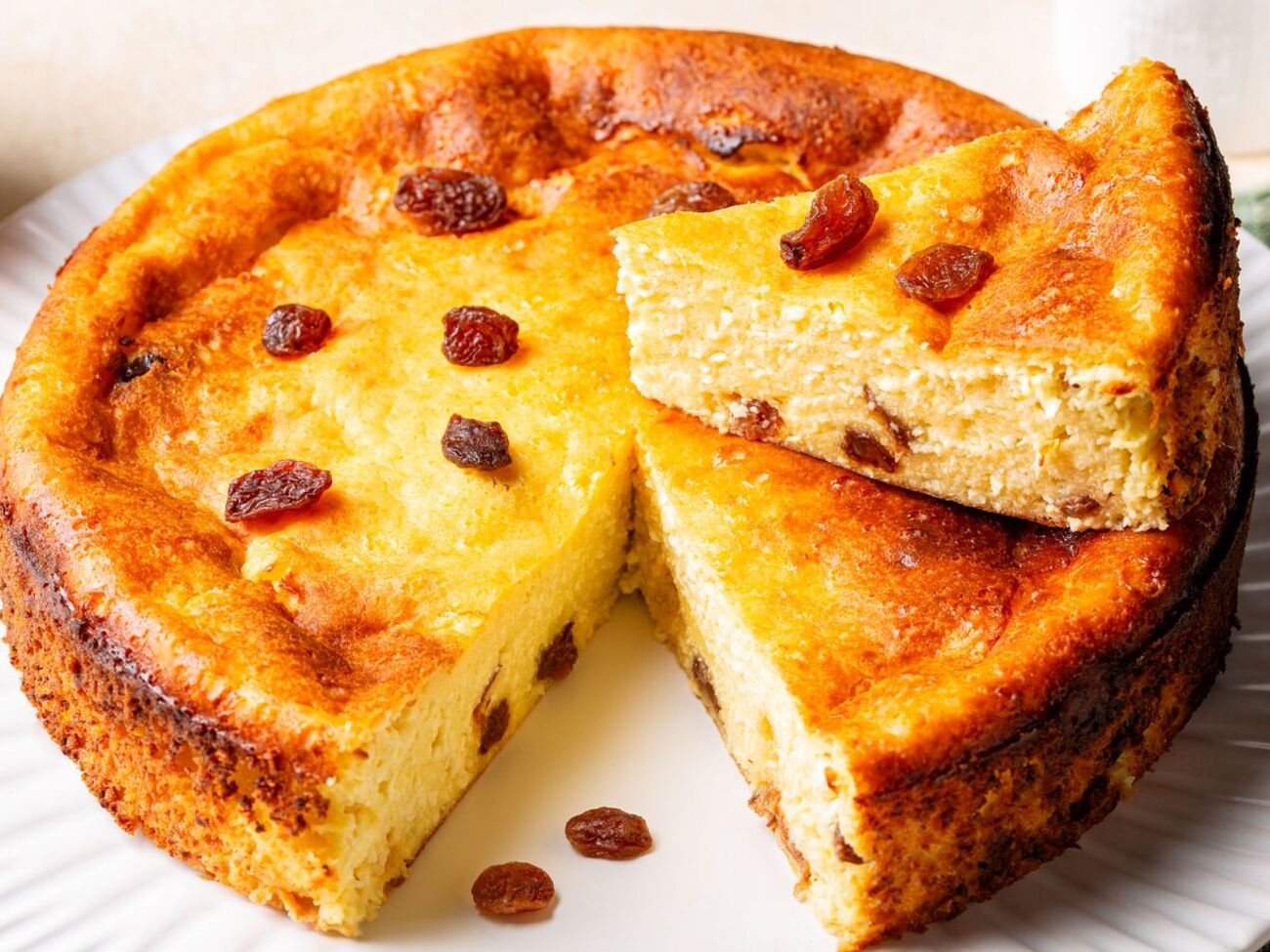 Для запеканки вам понадобится 700 г творога