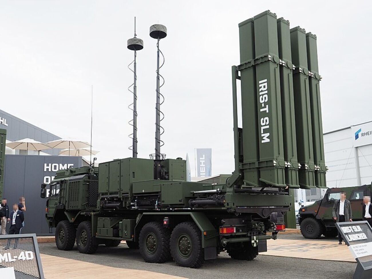 Пакет містить ракети для ЗРК IRIS-T SLM