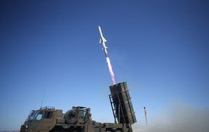Речь идет о противокорабельных ракетах Type 12 с увеличенной дальностью полета до 1 тыс. км