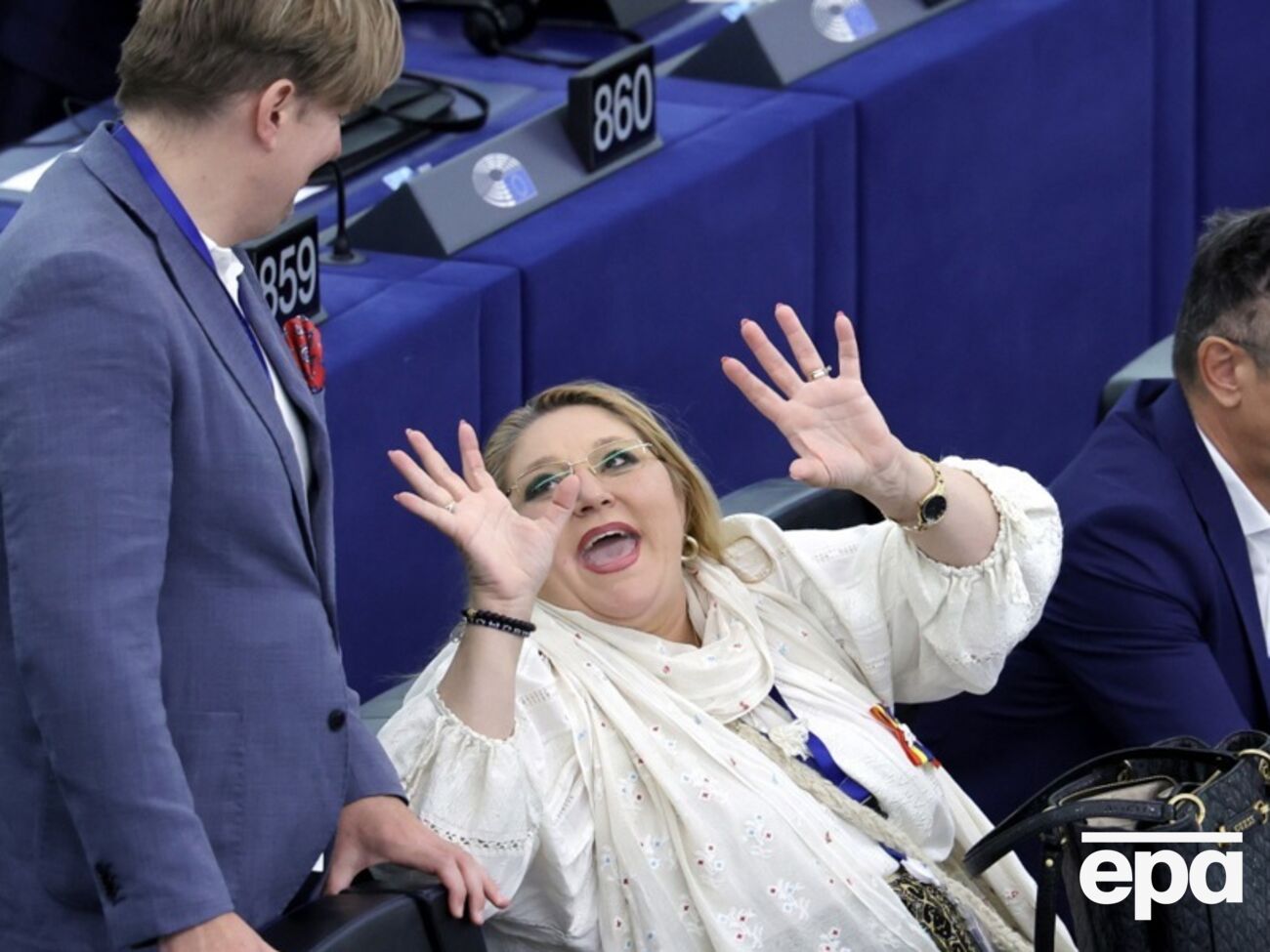 Шошоаке делала пророссийские заявления