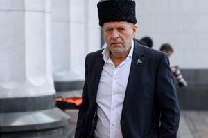 Чийгоз сказал, после каких событий в Крыму появились "зеленые человечки"