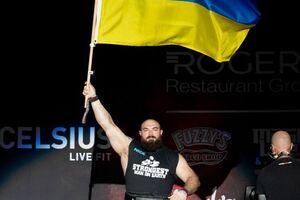 Рекорд Новиков побил на 10 кг