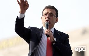 Імамоглу й інших чиновників підозрюють у вимаганні, відмиванні грошей і порушеннях, пов'язаних із тендерами й закупівлями