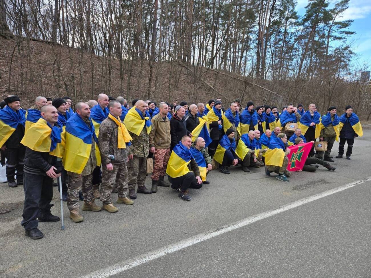 Украинцы вернулись в рамках обмена и вне его, отметил президент