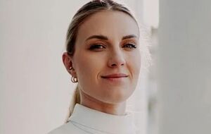 Харлан зазначила, що любить пісні Сєрги