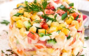 Для салата вам понадобится 200 г консервированной фасоли