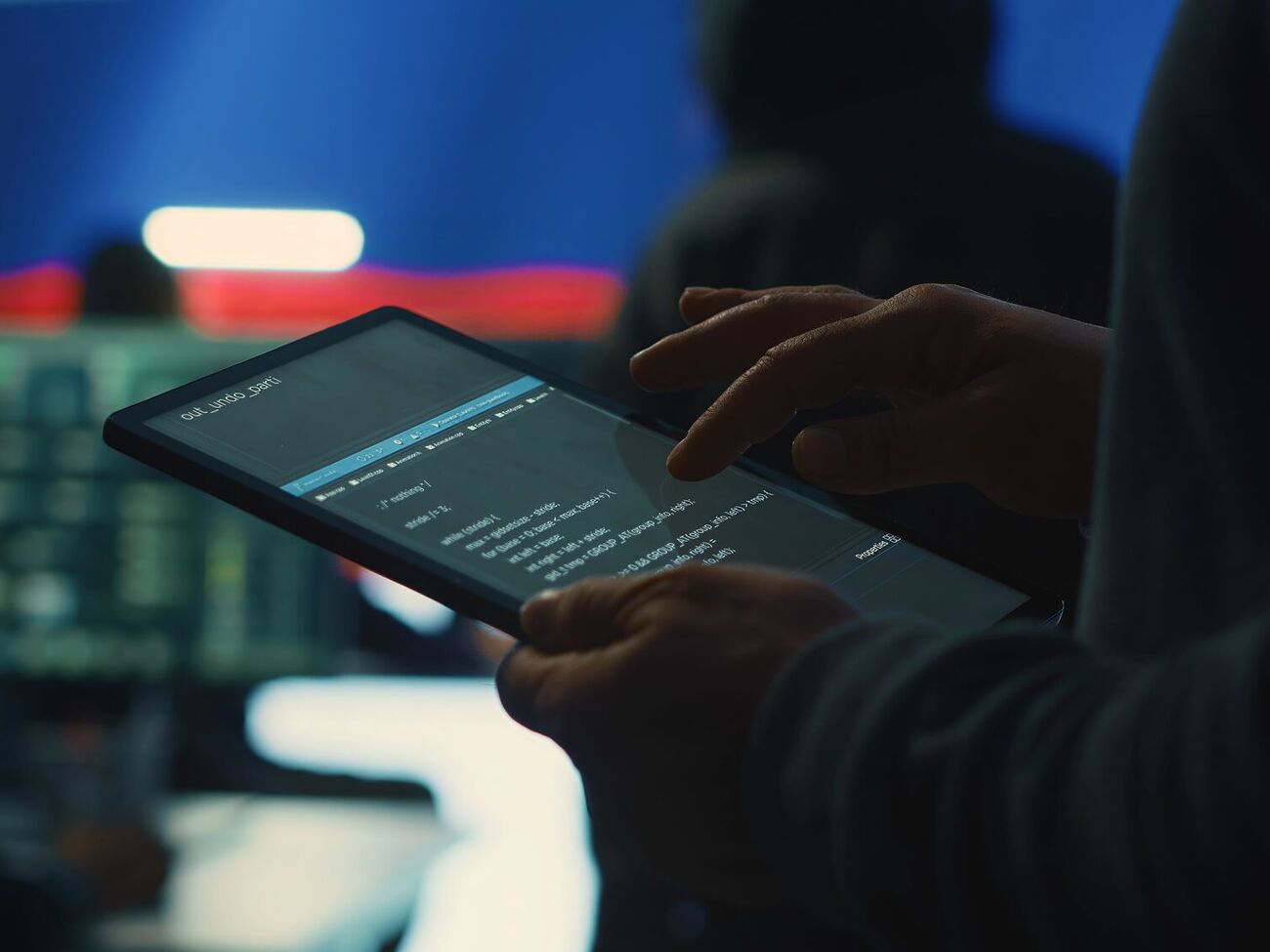 Поширення таких закликів є частиною російської інформаційної операції з підбурювання до протестів в Україні й розколу суспільства за лінією цивільні – військові