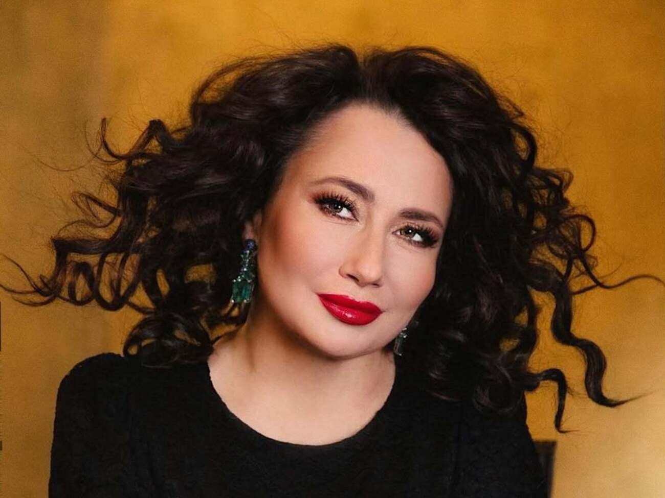 Мозговая: Я все время учусь и делаю, творю что-то новое и по-новому, но я всегда чувствую присутствие отца