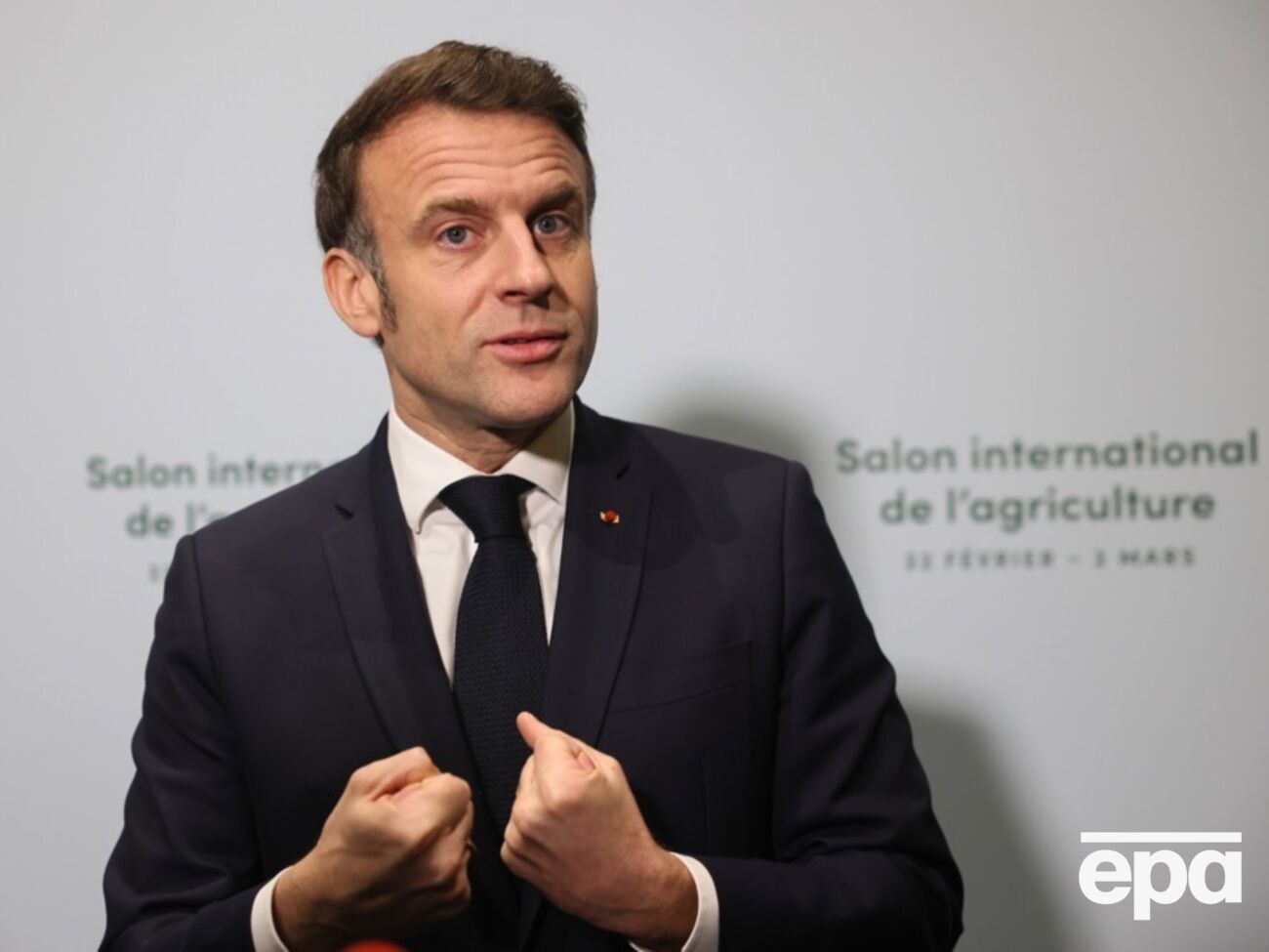 Макрон вважає, що всі мають повернутися від роздратування до спокою, бо на карту поставлено надто важливе