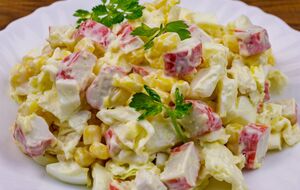 Этот салат нужно заправить майонезом