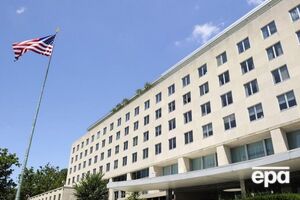 Брюс: Що я можу сказати вам, то це те, що теорія змови, або страх, або що завгодно, не відповідає дійсності