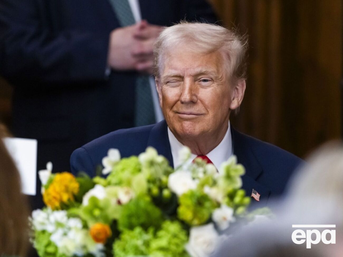 Кнопка Diet Coke з'явилася на столі Трампа під час його першої президентської каденції