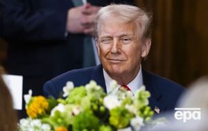 Кнопка Diet Coke з'явилася на столі Трампа під час його першої президентської каденції